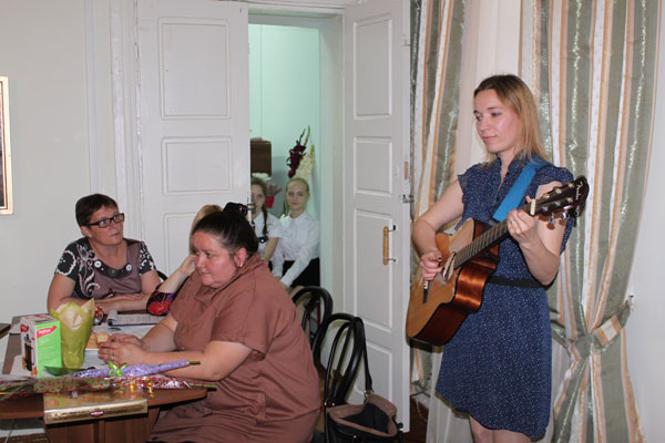 http://lotsiya.ru/news/2015/kemakova/kemakova-prezentacia4.jpg