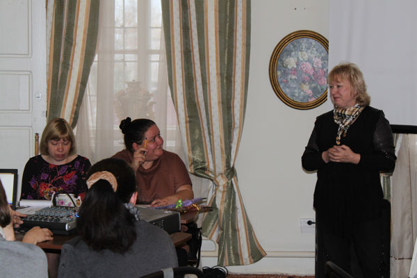 http://lotsiya.ru/news/2015/kemakova/kemakova-prezentacia5.jpg